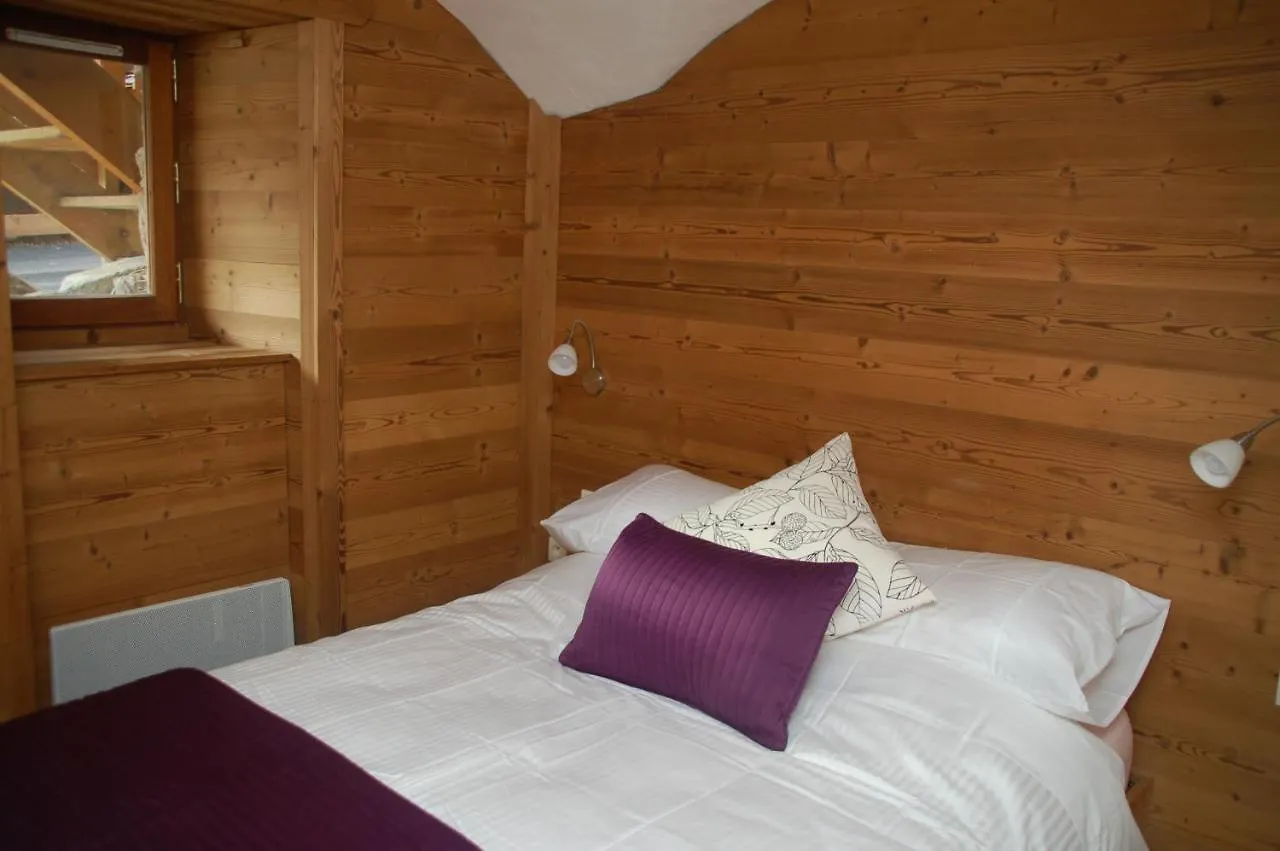 Two Bedroom Apartment La Voute, Chandon Near Meribel - Sleeps 4 Adults Or 2 Adults And 3 Children Les Allues