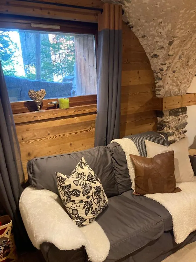 Two Bedroom Apartment La Voute, Chandon Near Meribel - Sleeps 4 Adults Or 2 Adults And 3 Children Les Allues