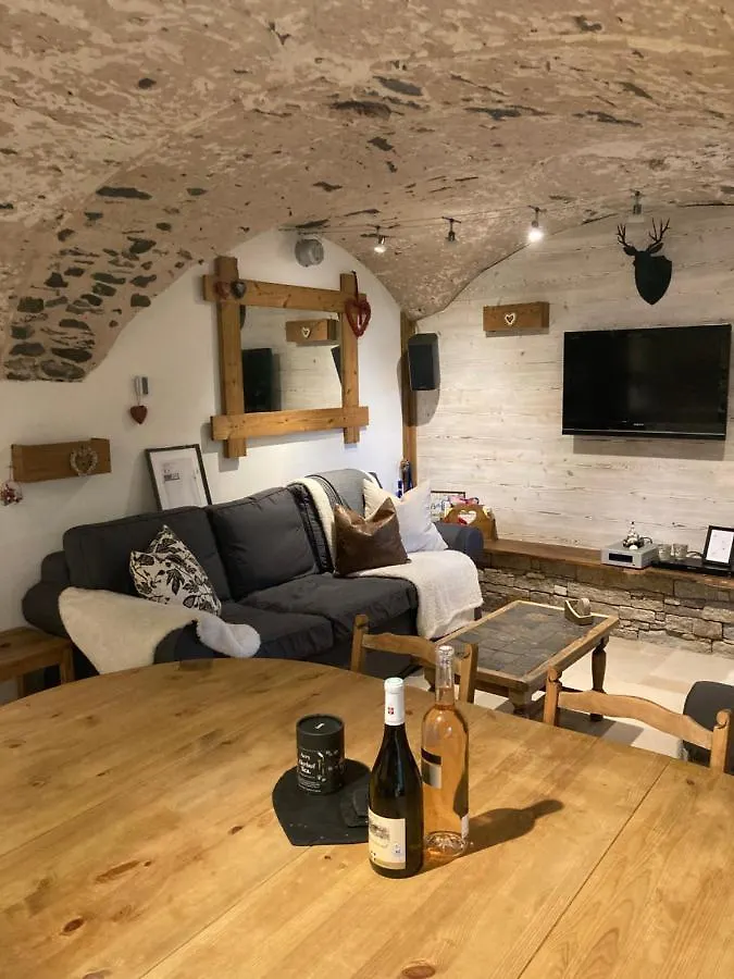 Two Bedroom Apartment La Voute, Chandon Near Meribel - Sleeps 4 Adults Or 2 Adults And 3 Children Les Allues 0*,