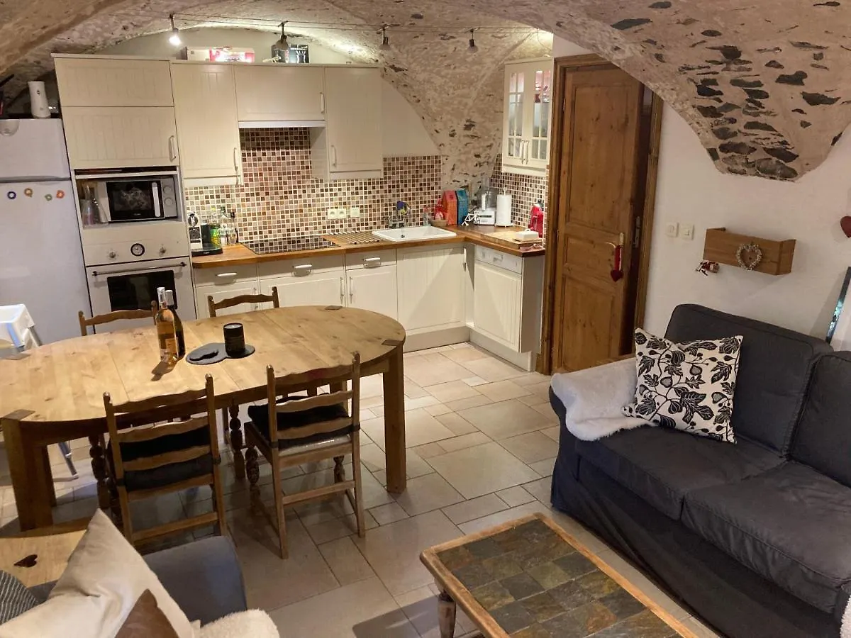 Two Bedroom Apartment La Voute, Chandon Near Meribel - Sleeps 4 Adults Or 2 Adults And 3 Children Les Allues